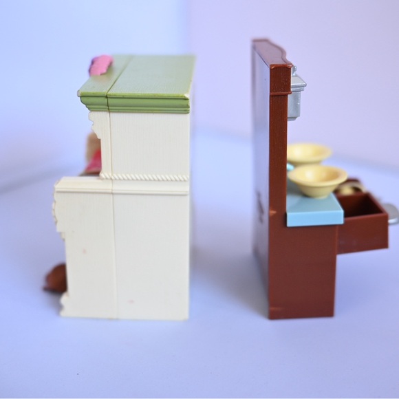 Fisher-Price Loving Family Kitchen and Bathroom Vanity Set- Tested, Sound works! - Picture 10 of 12